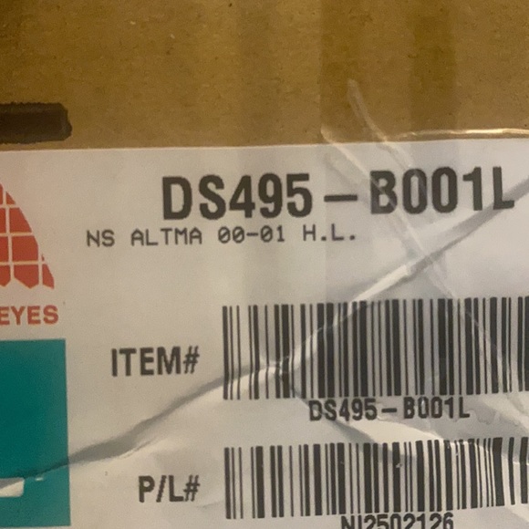 Headlights for a nissan altima 2000-2001 - Picture 6 of 6